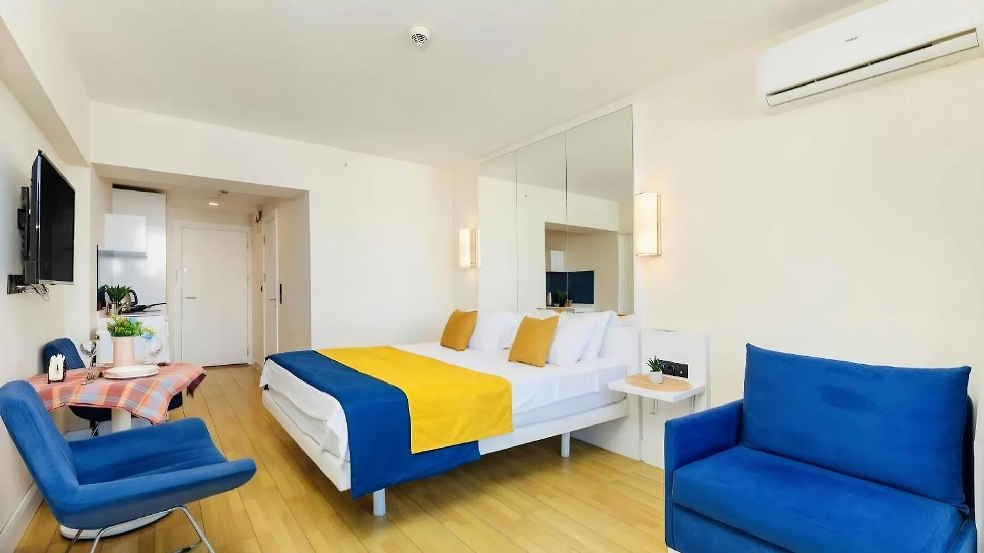 Orbi City Batumi King Vip Black Sea 0*,
