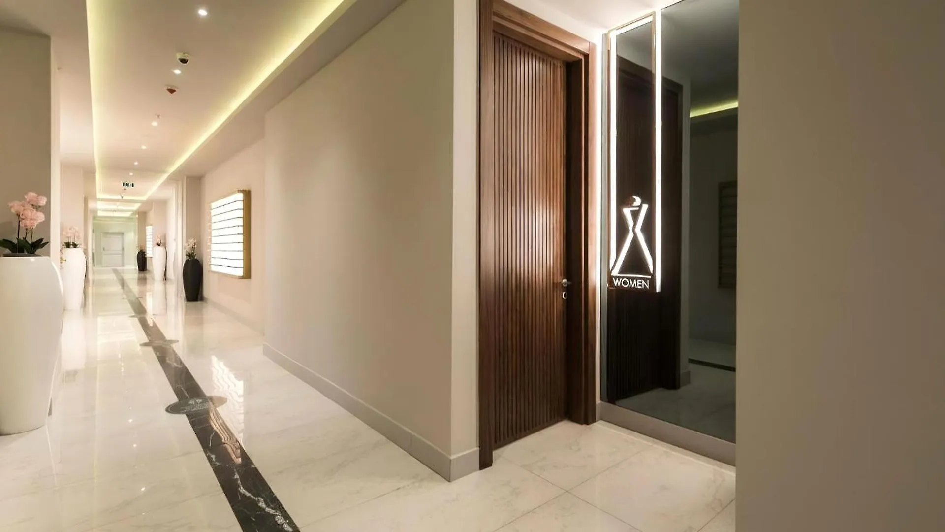 Orbi City Batumi King Vip Black Sea 0*,